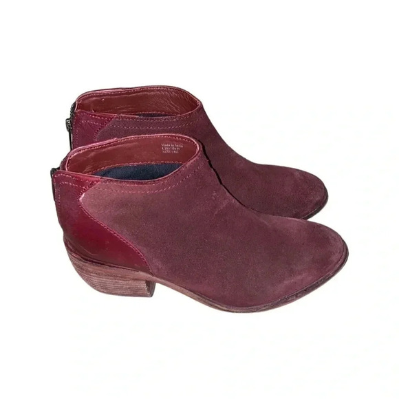 Charles by Charles David Yasmin Merlot Suede Bootie Size 6.5 - Picture 1 of 7